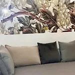 Paradise House Intero
