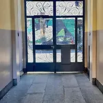 Paradise House Intero * Milánó